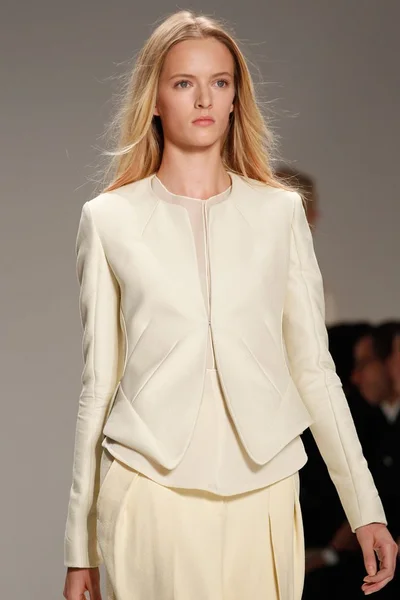 Look 33